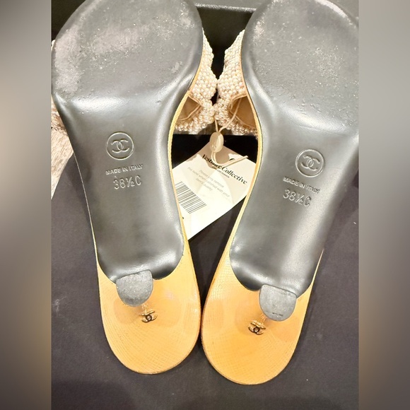 CHANEL Pearl and Beige Slip-On Kitten Heel Sandals EUC - Picture 9 of 14